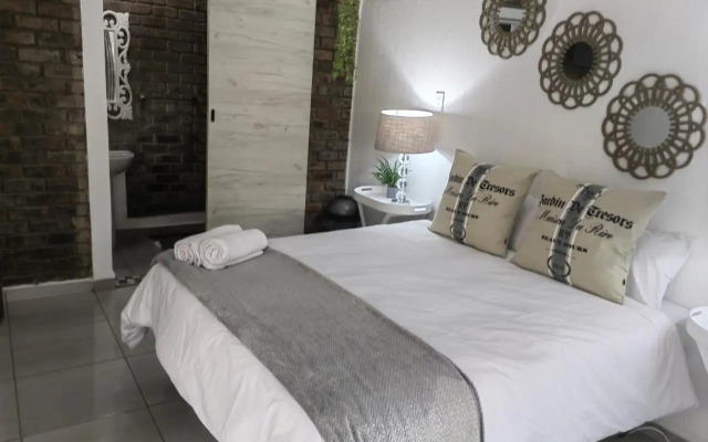 CH Airport Accommodation Room 2