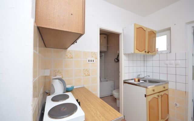 Apartments Tiho
