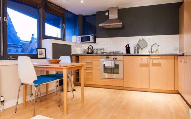 1 Bedroom West End Apartment