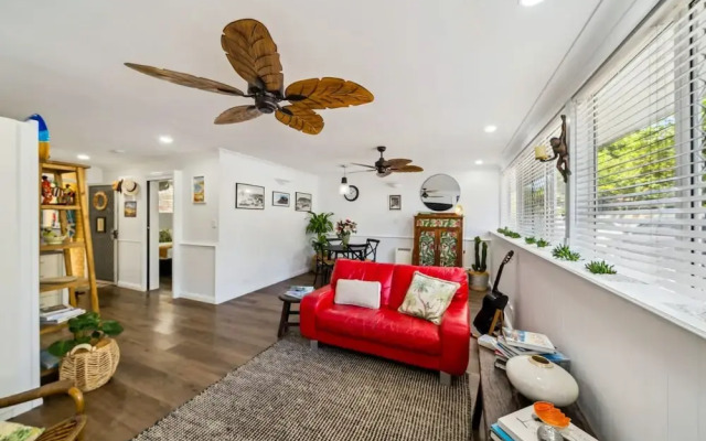 Beachfront Burleigh Getaway