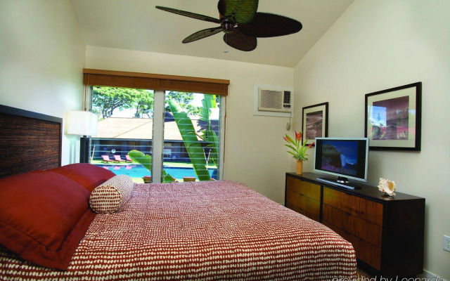 Aina Nalu Lahaina by Outrigger