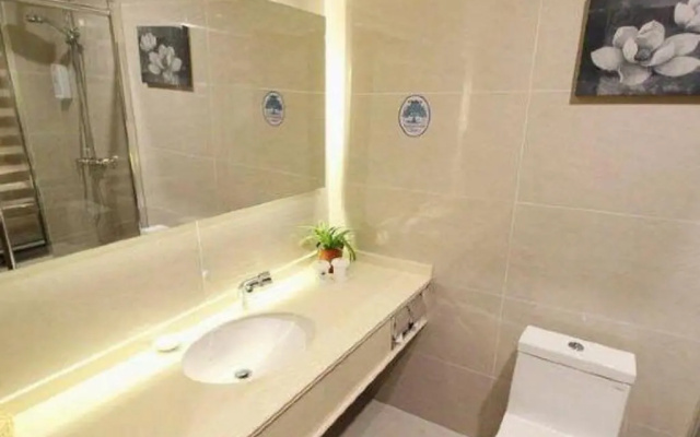 GreenTree Inn Jiangsu Wuxi Huishan High-Speed Rail Qianzhou Chongwen Road Business Hotel – Bathroom – Wuxi