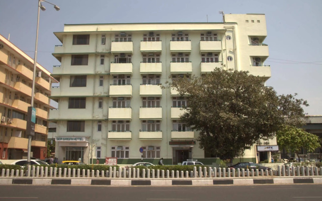 Sea Green South Hotel