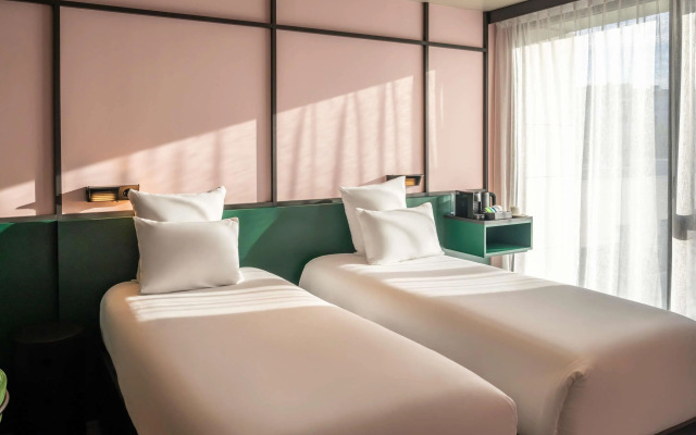 TRIBE Lyon Croix Rousse