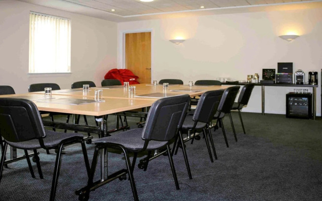 ibis Cardiff Gate - International Business Park