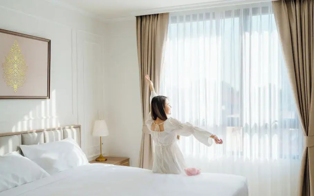 B2 Grand Nimman Premier Hotel
