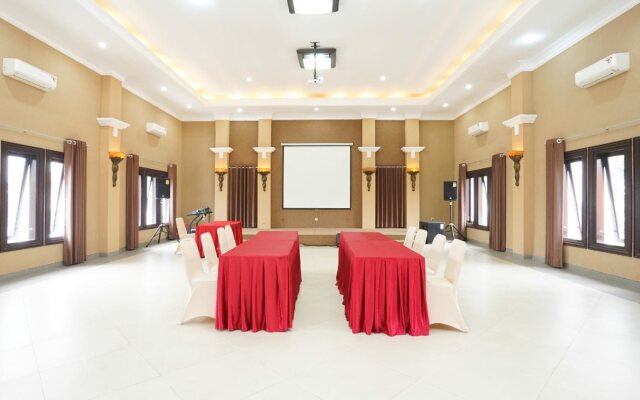 OYO 309 Avila Ketapan Rame Hotel