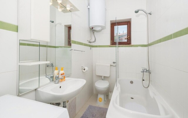 Stunning Apartment in Senj With 4 Bedrooms