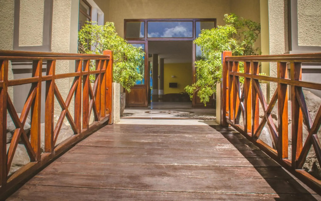 Sunset Reef Resort & Spa