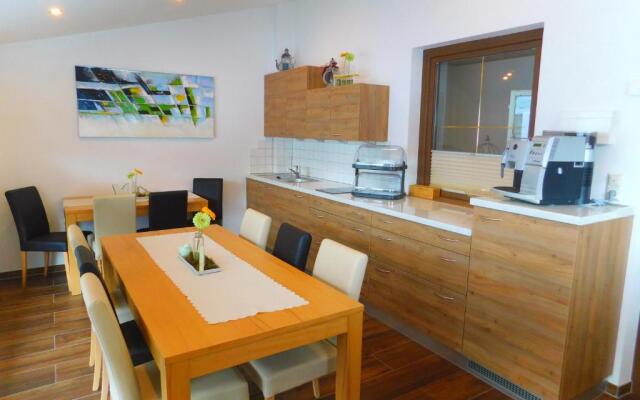 Ferienwohnungen Pension Prünster