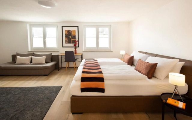 Hotel & Boarding House Schlosserwirt