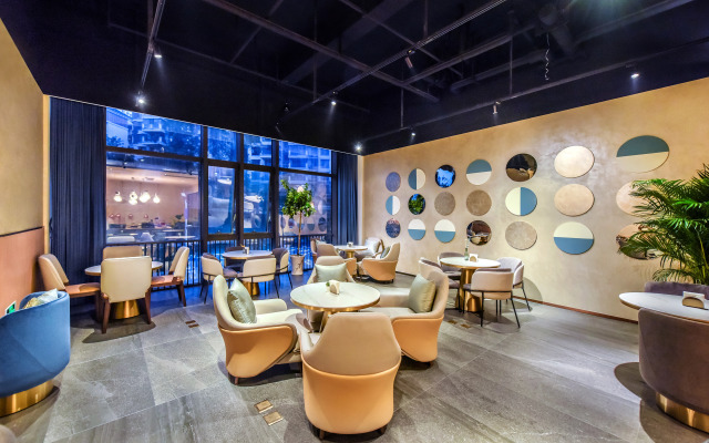 Kuanrong Suite Hotel (Chimelong Wanda Store in Panyu, Guangzhou)