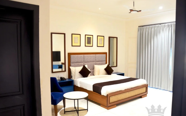 Sita Royal Lakside Chalet