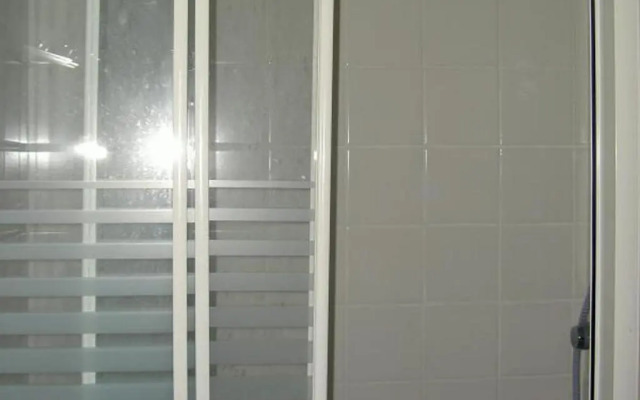 Gîte Châtel-de-Neuvre, 2 pièces, 3 personnes - FR-1-489-22