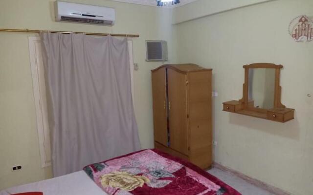 شاليه انيق مع مسبح وشاطئ جميل للعائلات فقط