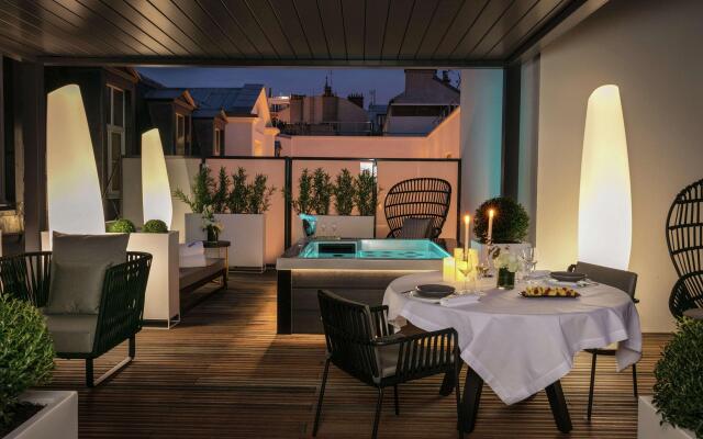 Niepce Paris Hotel, Curio Collection by Hilton