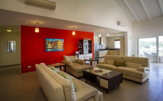 Blue Bay Apartments