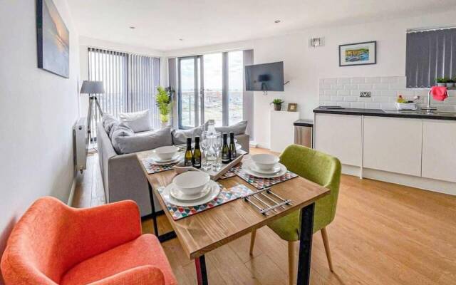 Superior 2 Bedroom Condo With Stunning Sea Views