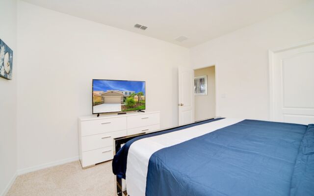 5 Bdrm Solterra New Home