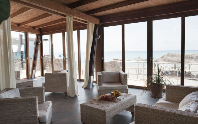 Le Mandrelle Beach Resort