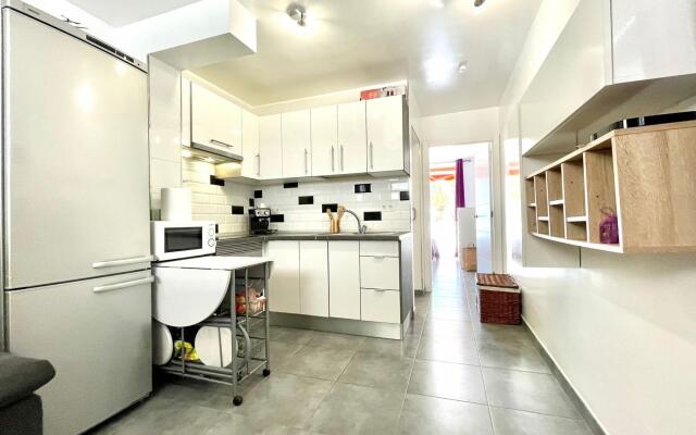 One cozy bedroom with Wifi,pool in Tenerife South