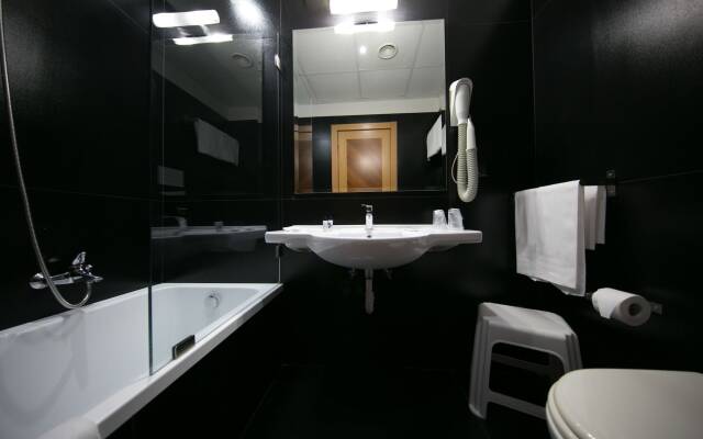 Mediterranea Hotel & Convention Center