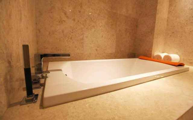 Expo Plaza Hotel Qingdao