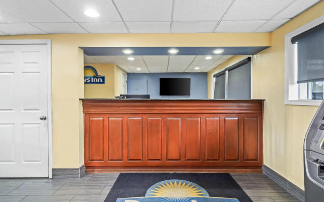 Days Inn by Wyndham Jacksonville NC