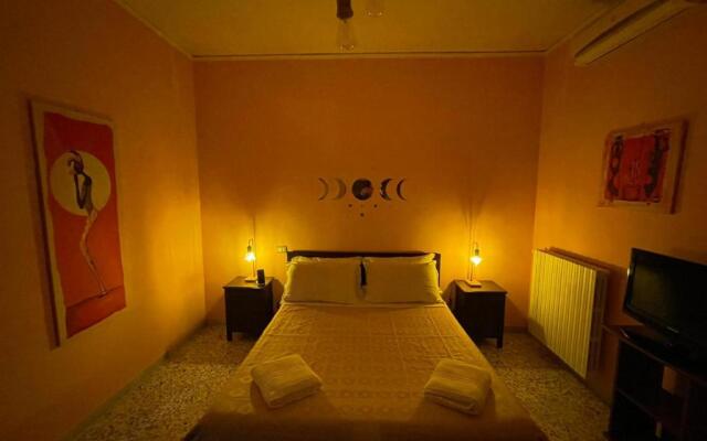 Mezzaluna Guest House