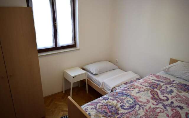 Apartment Blue Orchid