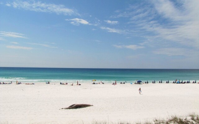 Majestic Sun Condos by Crystal Waters