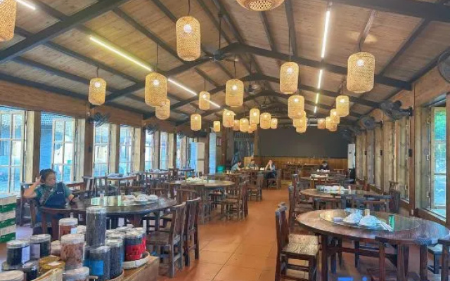 Qingshui Lake Farmhouse