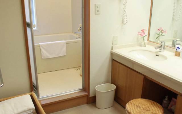 Hanabishi Hotel
