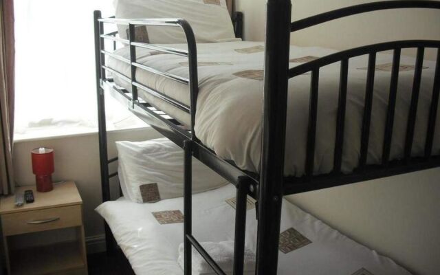 Aindale Hotel Blackpool