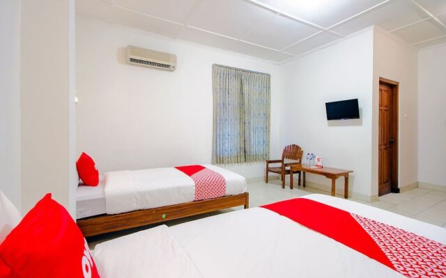 Oyo 1602 Trim Tiga Hotel