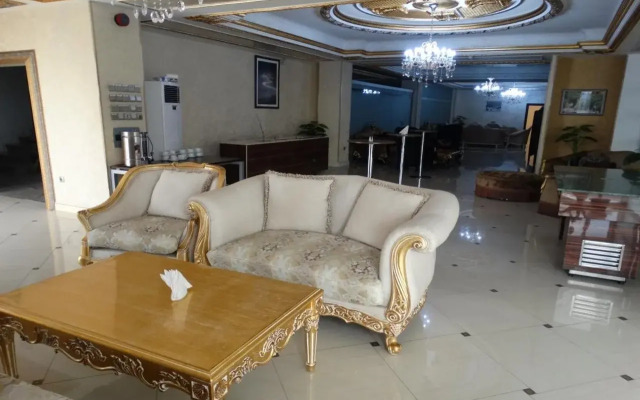 Darin Plaza Hotel