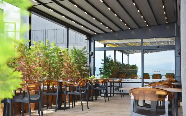 61 Park Hotel
