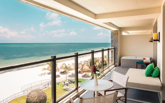 Dreams Natura Resort & Spa - All Inclusive