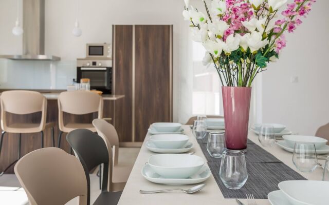 Luxury Villa Romeo with Heated Pool