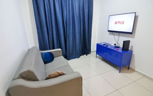 Kenwingston Square Garden by IdealHub