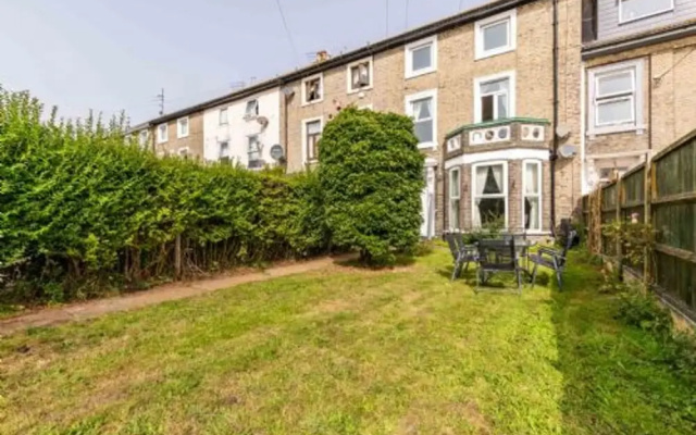 Host Stay St Georges