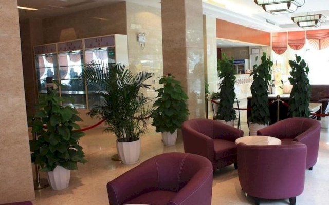 China's Emerging Business Hotel – Lobby – Guangzhou