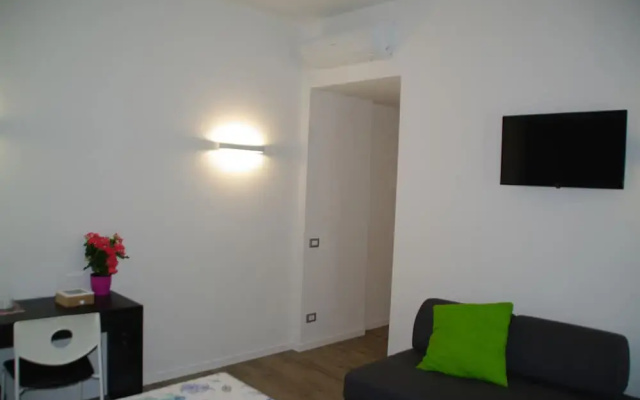 Travel House