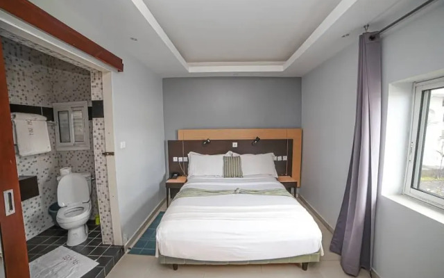 Fini Hotel Bobende
