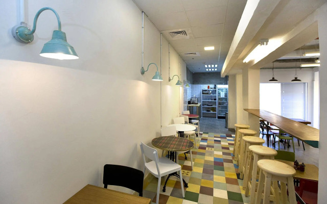 Little Tel-Aviv Hostel
