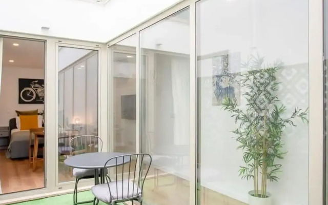 NAX Apartment C by Liiiving