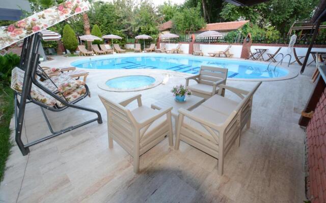Yeni Doga Hotel