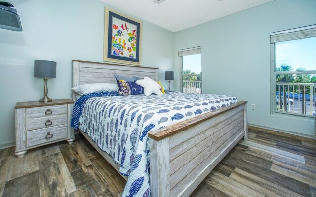 The Crescent 111 - 1638157