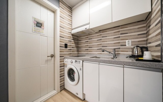 Suwon Station Hotel Malu