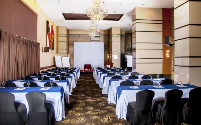 A.Venue Suites